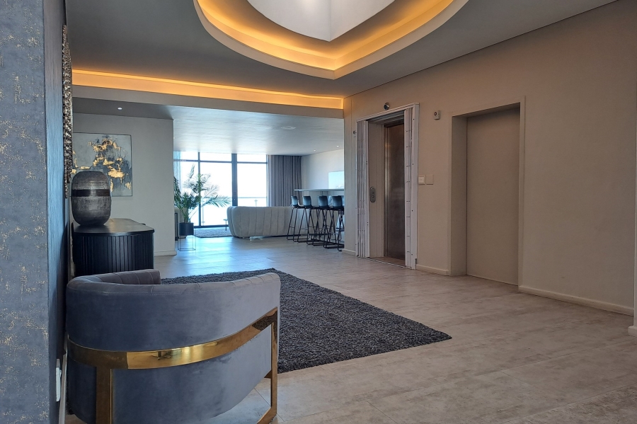 4 Bedroom Property for Sale in Beachfront Western Cape
